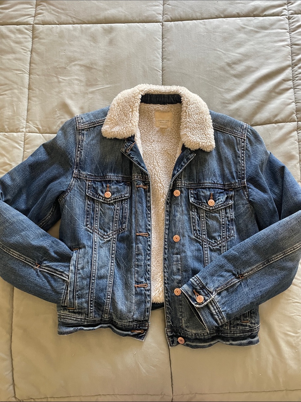 American Eagle Denim Sherpa-Lined Jacket in Blue with Cream Collar